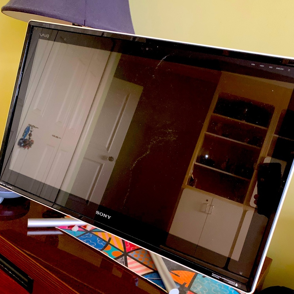 Used one but in perfect condition Sony computer